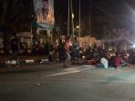 mahasiswa-hmi-tidur-di-alam-terbuka_20151121_214123.jpg