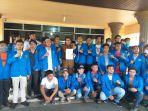 mahasiswa_uir_sampaikan_petisi_kepada_kpu_riau_ini_poin-poinnya.jpg