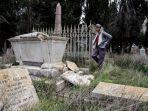 makam-kristen-di-palestina-dihancurkan.jpg