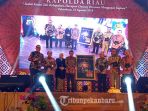 malam-pisah-sambut-polda-riau_20180824_214213.jpg