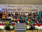 manajemen-swiss-belhotel-ska-group-menyelenggarakan-acara-natal-bersama_20171221_145606.jpg