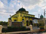 masjid-kerajaan-itu-bernama-masjid-syahabuddi-di-kota-siak.jpg