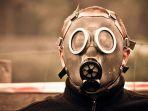 masker-beracun-senjata-biologis.jpg