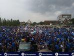 massa-mahasiswa-ditemui-gubri-syamsuar-dan-kapolda-riau-tuntut-hentikan-tindakan-represif-aparat.jpg