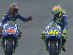 maverick-vinales-dan-valentino-rossi-berselebrasi_20170410_062309.jpg