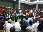 menkumham-yasonna-laoly-dan-tahanan-rutan-sialang-bungkuk_20170507_145943.jpg