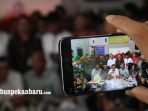 menkumham-yasonna-laoly-keterangan-pers-rutan-sialang-bungkuk_20170507_135620.jpg