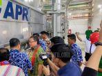 menristek-bambang-brodjonegoro-ke-pelalawan-kunjungi-pt-rapp-dan-apr-usai-meninjau-teknopolitan.jpg
