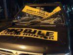 mobil-polrestabes-bandung-yang-dirusak-massa-aksi-tolak-ruu-cipta-kerja.jpg