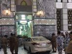 mobil-sedan-berwarna-silver-stone-ke-pintu-89-luar-masjidil-haram.jpg