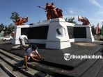monumen-perjuangan-jalan-diponegoro_20180813_150814.jpg<pf>monumen-perjuangan-jalan-diponegoro_20180813_150752.jpg<pf>monumen-perjuangan-jalan-diponegoro_20180813_151034.jpg<pf>monumen-perjuangan-jalan-diponegoro_20180813_151028.jpg