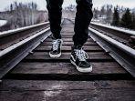 nekat-berjalan-sepatu.jpg