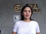 nikita-mirzani-ketika-ditemui-di-kawasan-kemang.jpg