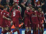 para-pemain-liverpool-merayakan-gol-mohamed-salah.jpg