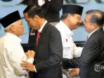 pasangan-capres-cawapres-bersalaman-usai-debat.jpg