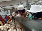 pasar-kambing-di-saudi.jpg