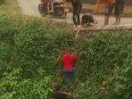 pasutri-jatuh-dari-motor-masuk-ke-kali.jpg