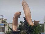 patung-ikan-itu-menuai-protes-warga-setempat-karena-dianggap-porno.jpg