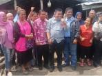 pedagang-tualang-dan-anggota-DPRD-Siak-marudut-pakpahan.jpg