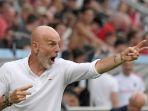 pelatih-ac-milan-stefano-pioli-ac-milan-vs-udinese-jadi-laga-awal.jpg