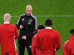 pelatih-ajax-amsterdam-asal-belanda-erik-ten-hag.jpg