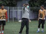 pelatih-bali-united-stefano-cugurra-teco.jpg