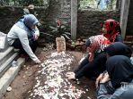pemakaman-mantan-istri-komedian-sule-lina-zubaedah.jpg