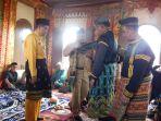 pemberian-gelar-adat-pada-kapolda.jpg