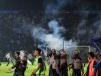 penggunaan-gas-air-mata-di-stadion-kanjuruhan.jpg