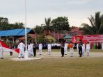 pengibaran-bendera-di-pulau-maratua-sempat-terjadi-insiden-dramatis-akibat-tali-bendera-yang-putus_20180817_121106.jpg