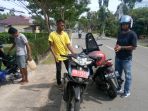 penjualan-bahan-bakar-bbm-premium_20180613_161056.jpg