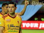 persib-bandung-dan-esteban-vizcarra.jpg