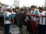 peserta-tribun-pekanbaru-mengumpulkan-undian_20150426_085129.jpg