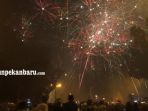 pesta_kembang_api_tahun_baru_20170101_092714.jpg