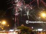 pesta_kembang_api_tahun_baru_20170101_092816.jpg