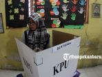 petugas-tps-wanita_20180627_161829.jpg