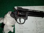 pistol-mainan-dari-tribun-madura.jpg