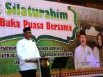 pjs-bupati-inhil-h-rudyanto-buka-puasa-bersama-masyarakat-inhil-yang-berada-di-jakarta_20180529_093711.jpg