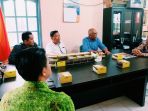 pjs-bupati-inhil-rudiyanto-menyambangi-kantor-panwaslu_20180218_183129.jpg