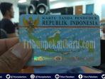 polemik-e-ktp-di-riau-disdukcapil-pekanbaru-butuh-33-ribu-blangko-e-ktp-karena-pasokan-terbatas.jpg