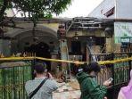 police-line-dipasang-di-rumah-aiptu-teguh.jpg