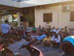 polisi-amankan-puluhan-preman_20171227_205758.jpg
