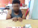 polisi-geledah-rumah-dan-temukan-sabu.jpg