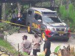polisi-mendatangi-lokasi-kejadian-pembunuhan.jpg