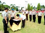 polres-kampar-teken-fakta-integritas-tanpa-korupsi_20160908_170453.jpg