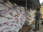polres-rohul-amankan-puluhan-ton-pupuk-subsidi.jpg