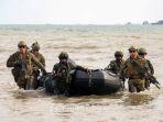 prajurit-intai-ampibi-korp-marinir-tni-al-berlatih-taktik-serbuan-bersama-personil-us-meu-recon.jpg