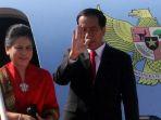 presiden-joko-widodo-didampingi-ny-iriana-joko-widodo.jpg