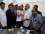 puluhan-anggota-serikat-pekerja-pt-rapp-bersilaturahmi-dengan-gubri_20171015_213138.jpg