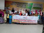 pw-nasyiatul-aisiyah-riau-beri-santunan-67-anak-yatim-dan-dhuafa_20180613_105230.jpg